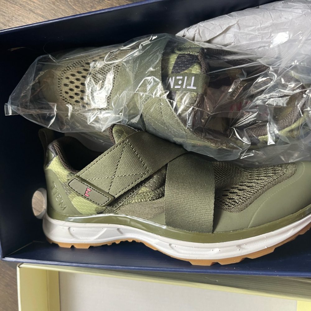 Brand New Tiem Cycling Shoes
